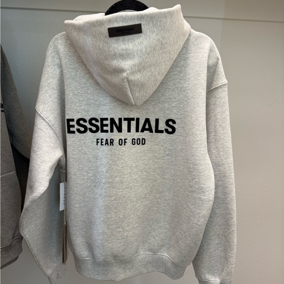 Fear of God Essentials Hoodie Light Oatmeal /LightGray NWT 100% Authentic Unisex - Picture 2 of 8